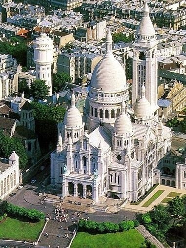 Photo:  Basilica of the Sacred Heart of Paris